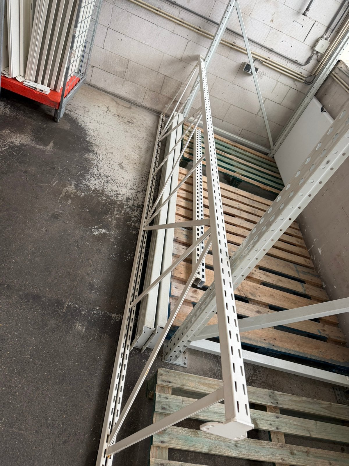 GRATIS OPHALEN - STELLING, Doe-het-zelf en Verbouw, Kratten en Dozen, Ophalen