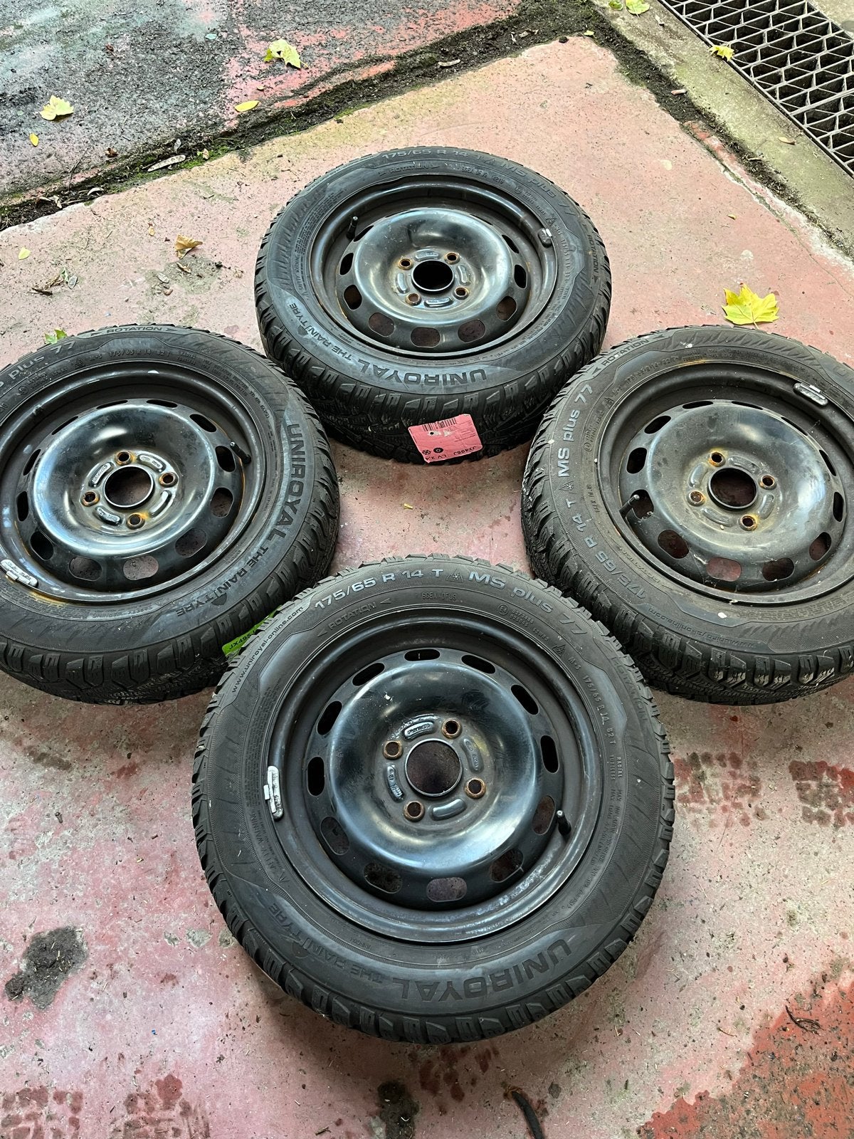 Uniroyal winterbanden 175/65 R14 Ford Fiesta model 2016, Ophalen