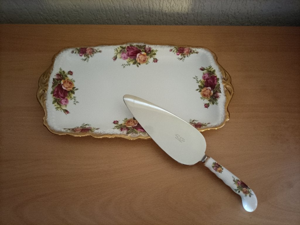 Royal Albert cake schaal en taartschep, Ophalen