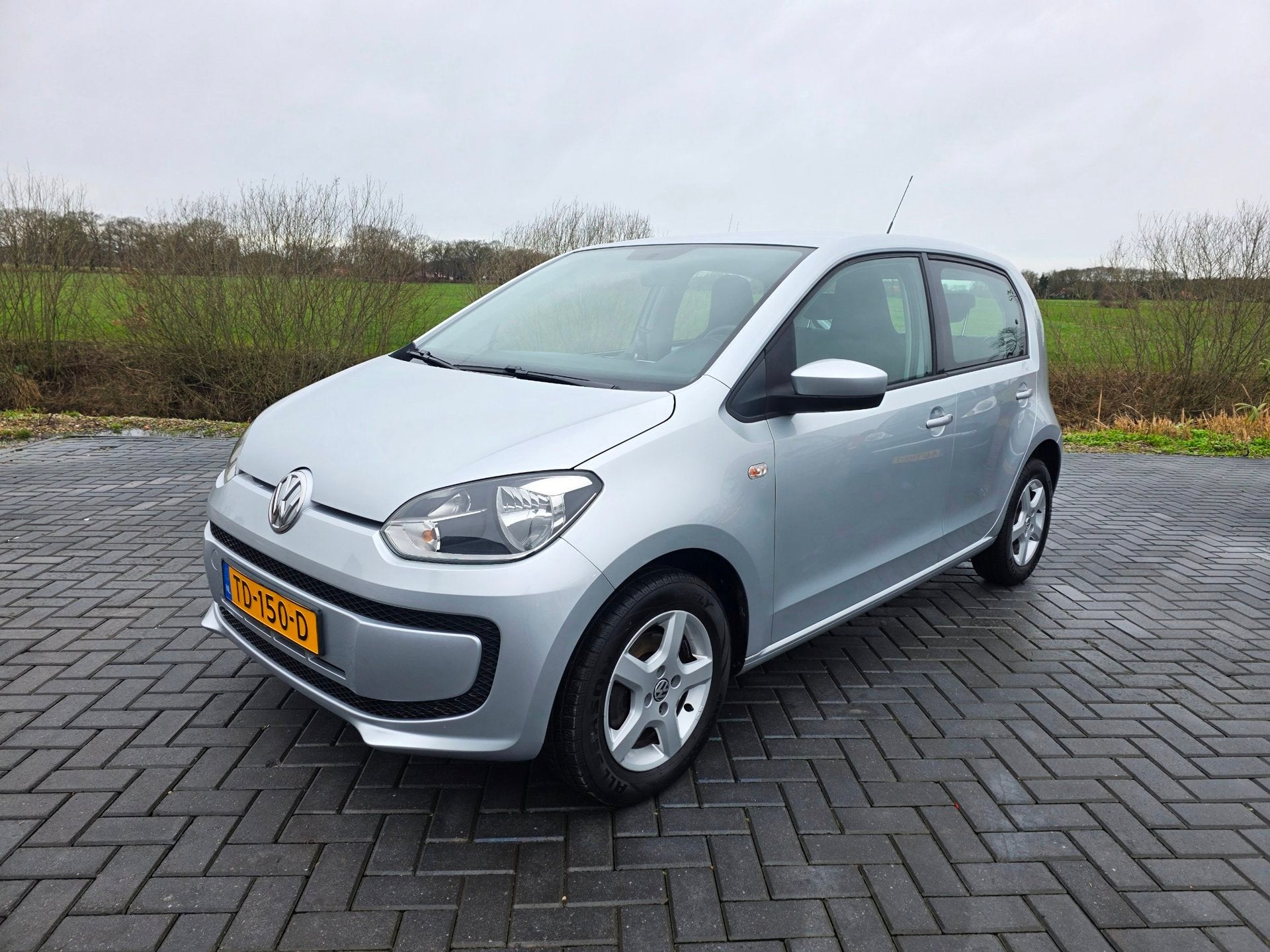 Volkswagen Up! 1.0 high up! BlueMotion 2013!, Voorwielaandrijving, Euro 5, Gebruikt, Up!