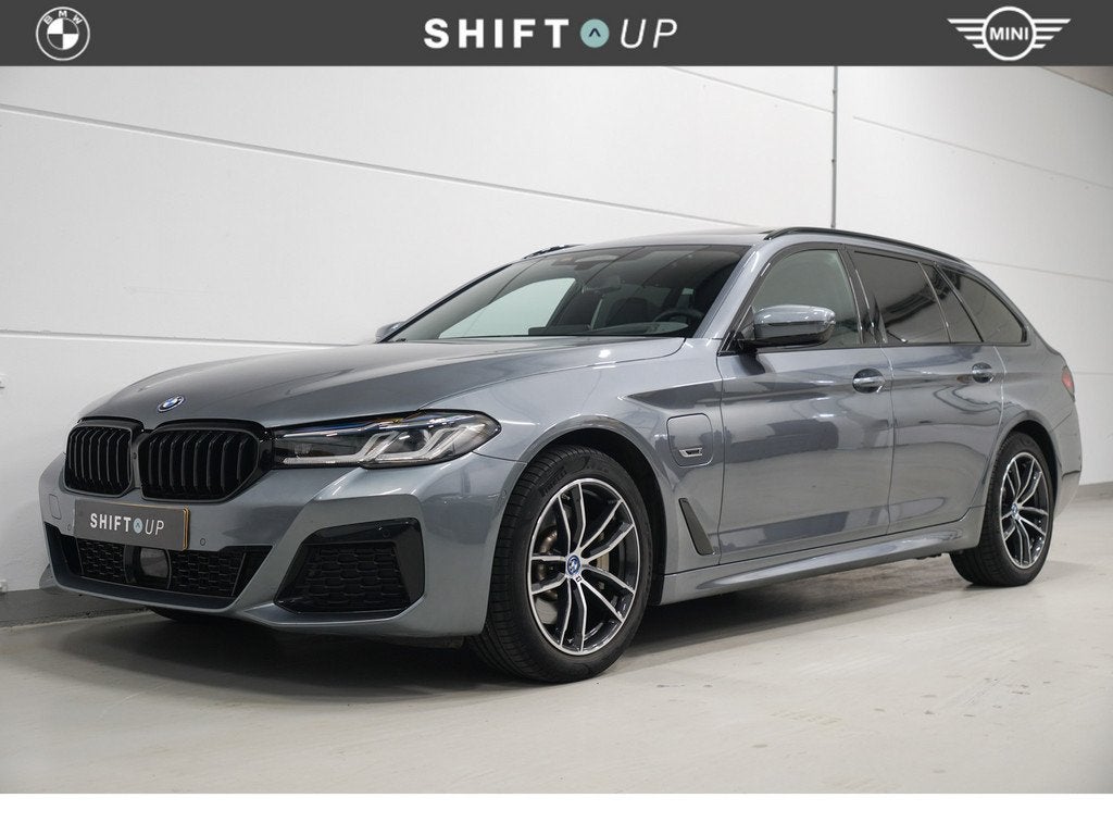 BMW 5 Serie 530e Touring M-Sport | Panoramadak | CoPilot | L, Auto's, 1998 cc, 4 cilinders, Hybride Elektrisch/Benzine, 1700 kg
