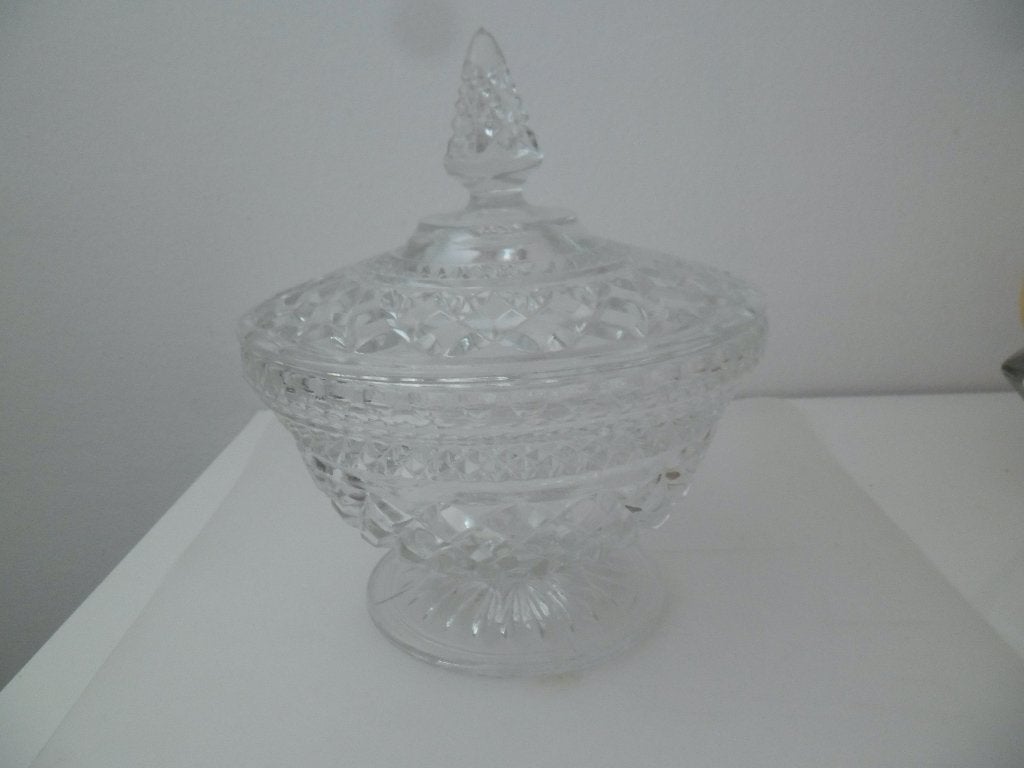 Decoratieve kristallen schaal met deksel, Schaal, Rond, Ophalen of Verzenden, Glas