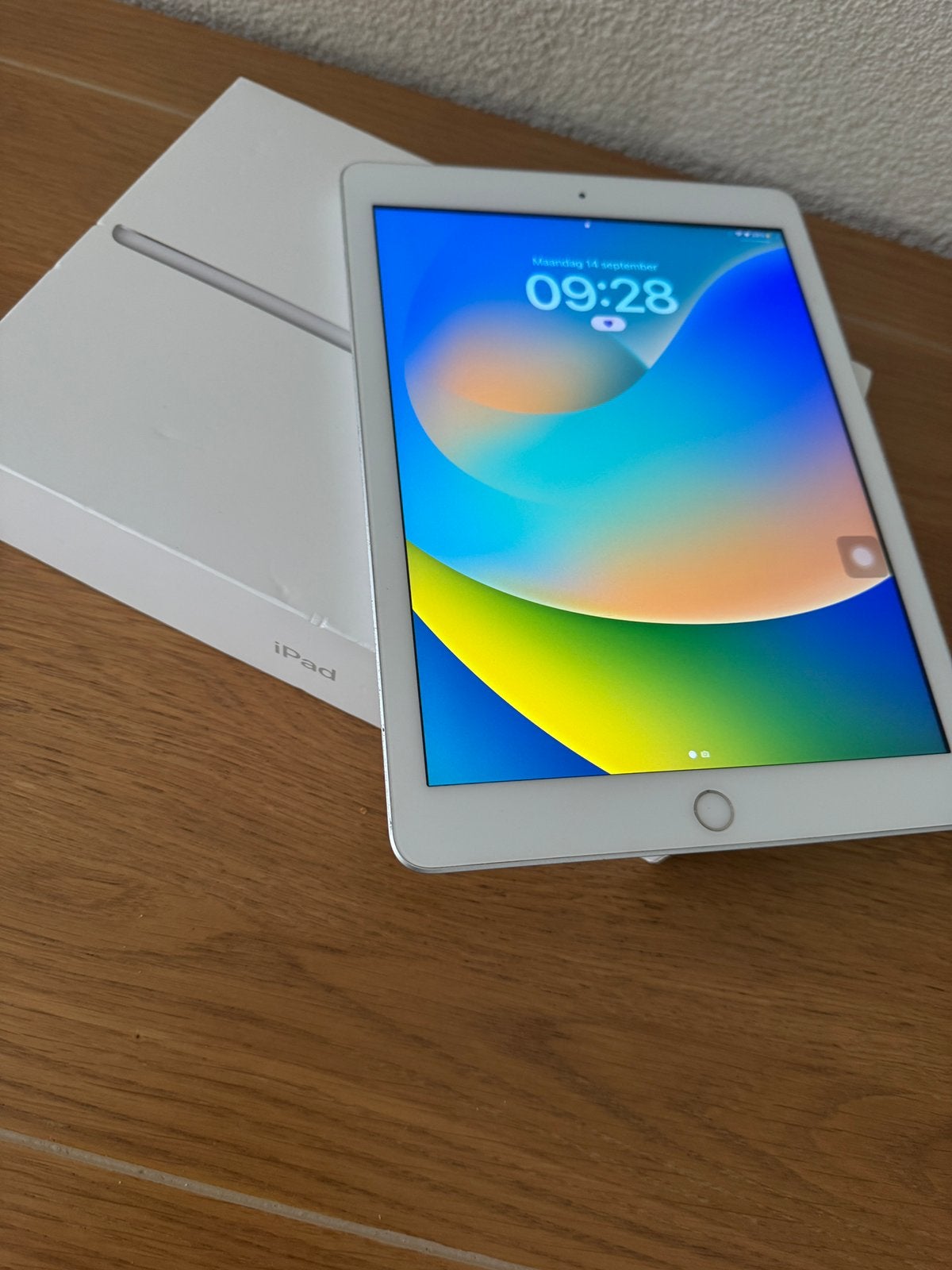 Apple  ipad air