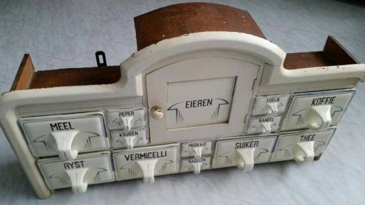 Antiek keukenkastje voor koffie, thee, specerijen etc, Ophalen