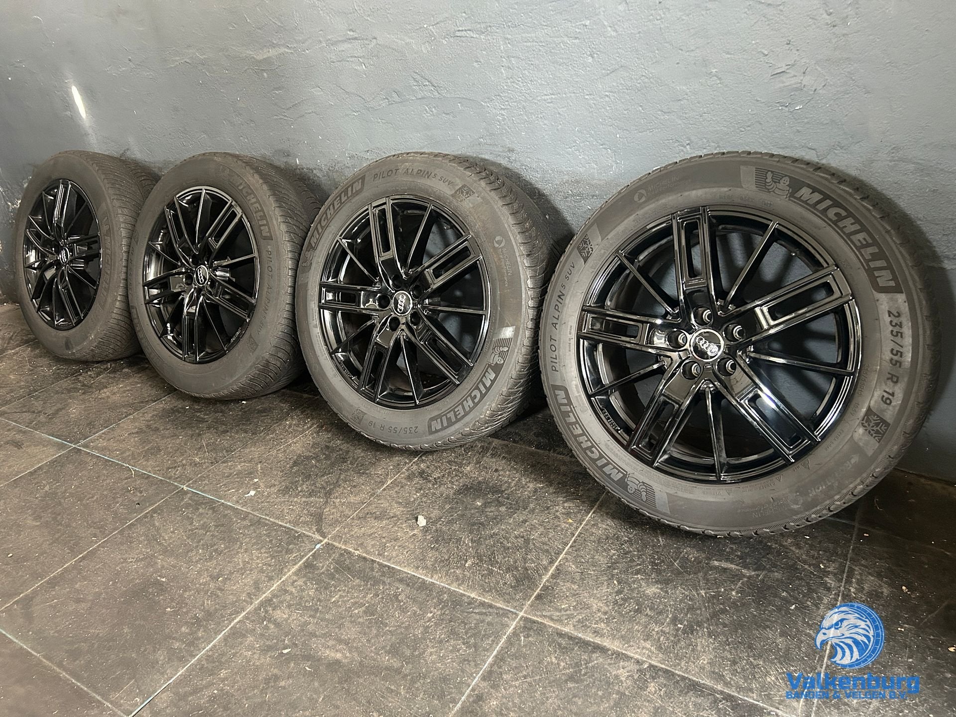 6-7mm! Audi Q5 SQ5 19 inch zwarte velgen 5x112 winterbanden