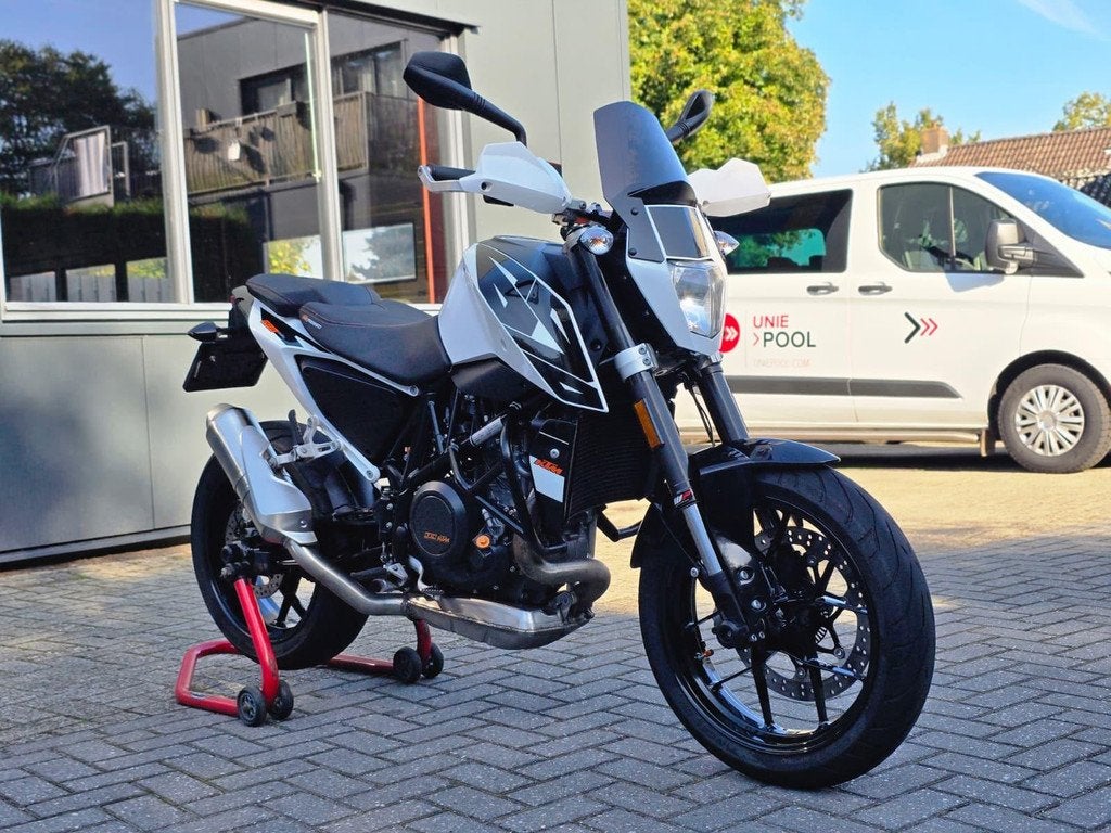 KTM Tour 690 Duke ABS, 693 cc, Bedrijf, Automotive Correct, Meer dan 35 kW