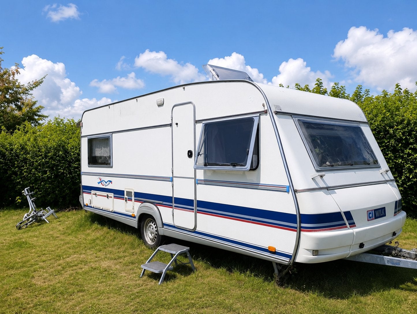 Wilk de luxe 542S nette ruime caravan, Caravans en Kamperen, Rondzit, Koelkast, Wilk, Tot en met 4