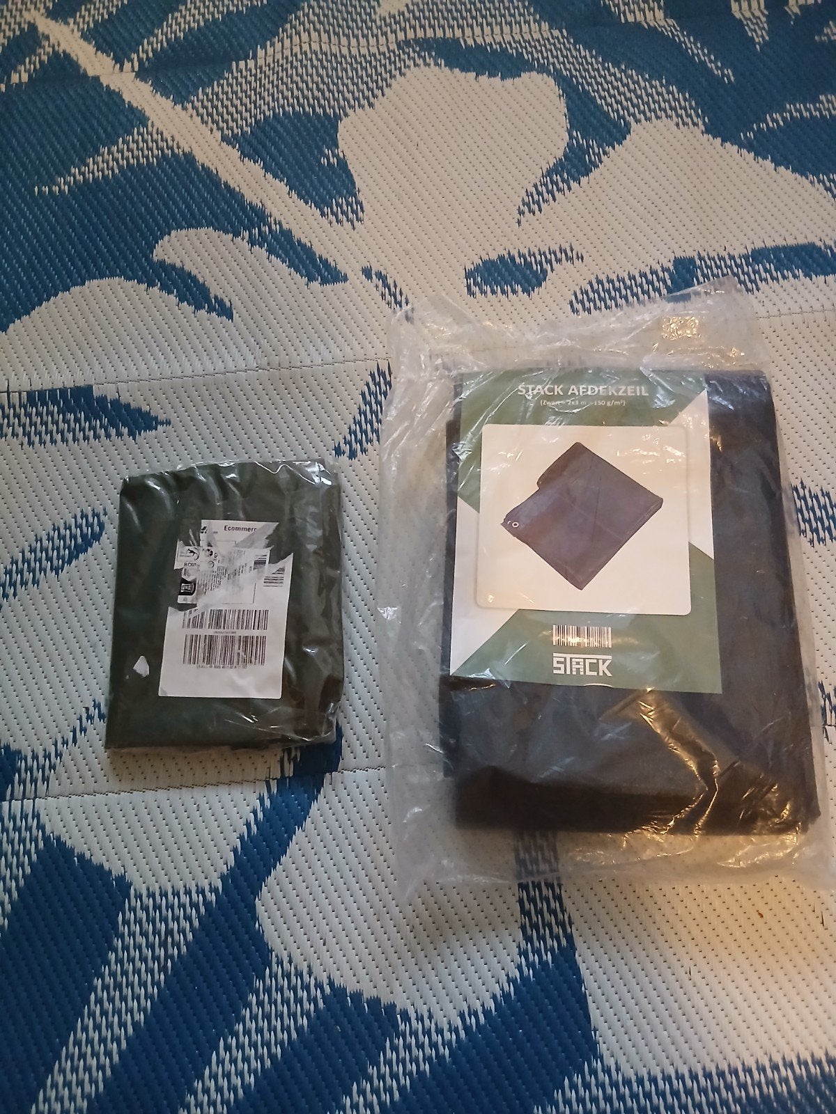 2 Tarps / Afdekzeilen: Zwart 3x2 m & Groen 4x3m, Ophalen of Verzenden, Nieuw