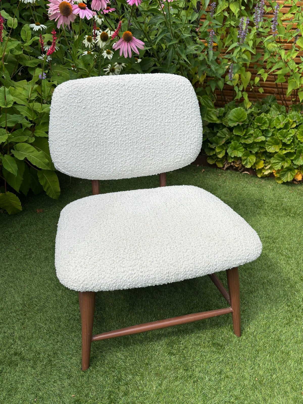 Karwei Bouclé Stoel - Wit/Crème met Houten Onderstel, Ophalen, Wit, Zo goed als nieuw, Eén