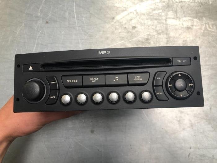 Radio van een Citroen C4 Grand Picasso, Gebruikt, -, Ophalen of Verzenden, -