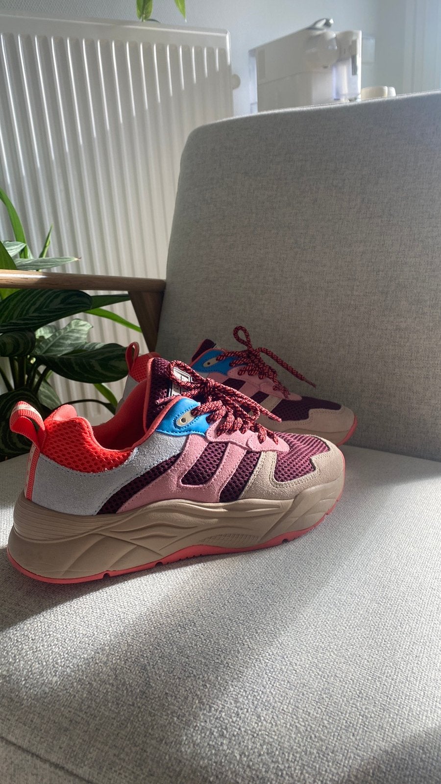 Maat 36, Ophalen, Zo goed als nieuw, Sneakers of Gympen