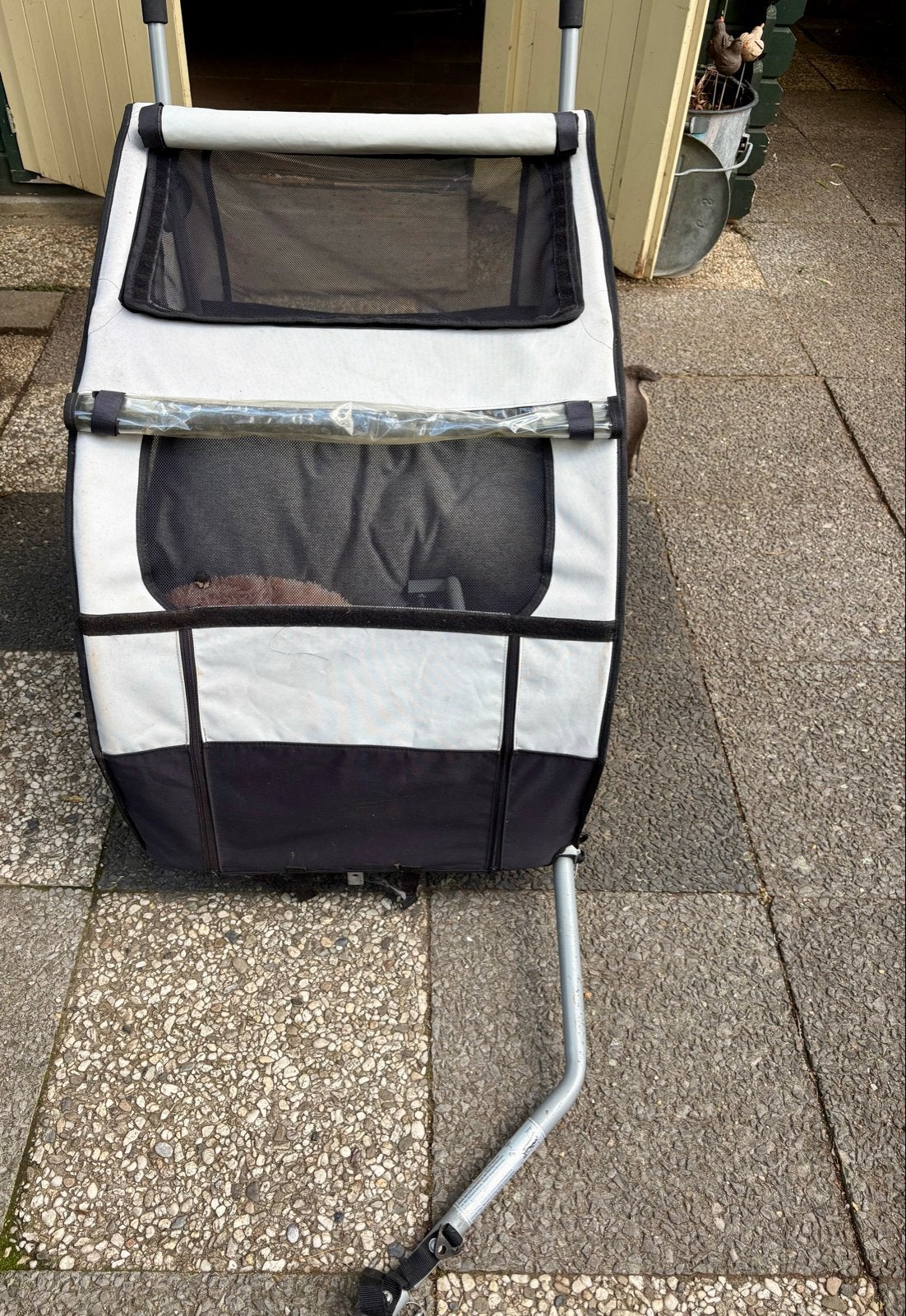 Hondenfietskar - Comfortabel en Veilig voor Uw Hond, Ophalen, Gebruikt, Opvouwbaar, 20 tot 40 kg