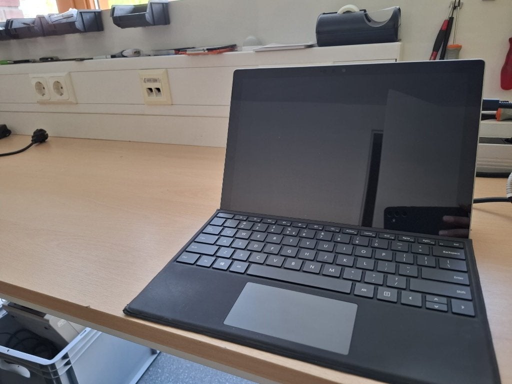 Microsoft Surface Pro 7 1866, 2 tot 3 Ghz, Qwerty, 8 GB, 13 inch