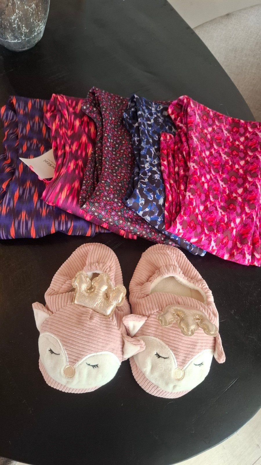 Flairbroeken maat 128 en slofjes maat 30/33, Ophalen of Verzenden, Nieuw, Meisje, Broek