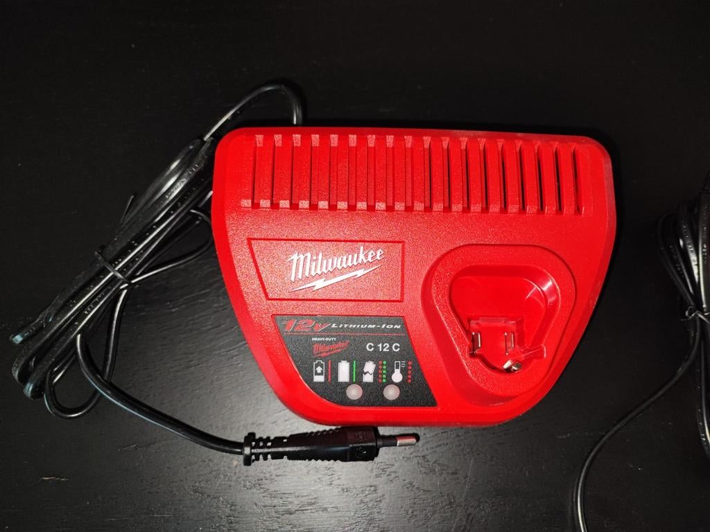 Milwaukee M12 Oplader C12 C - Per Stuk Te Koop, Ophalen of Verzenden, Nieuw