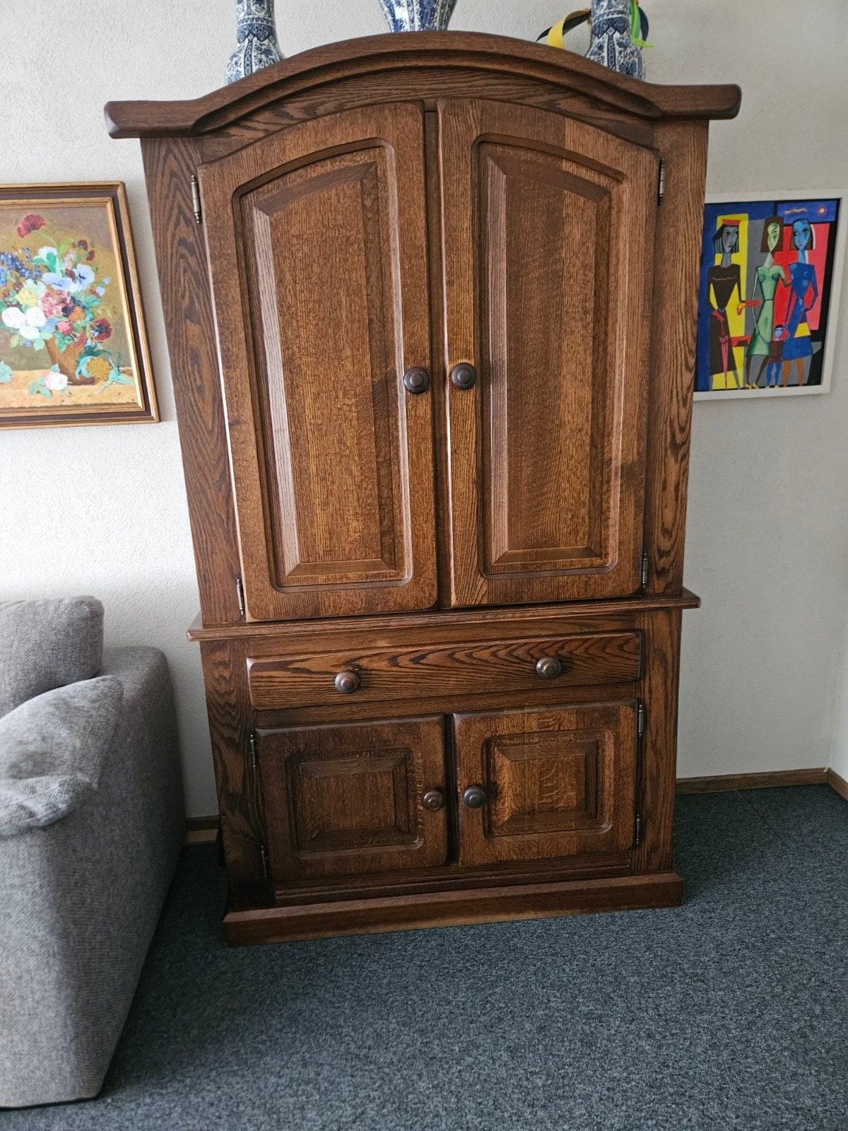 Massief eikenhouten kast met twee deuren en lades, Antiek en Kunst, Ophalen