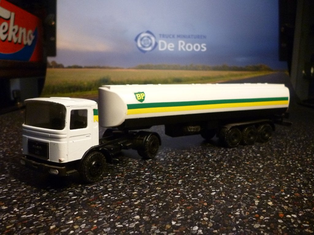 MAN BP, Hobby en Vrije tijd, Modelauto's | 1:50, Ophalen of Verzenden, Zo goed als nieuw, Bus of Vrachtwagen, Conrad
