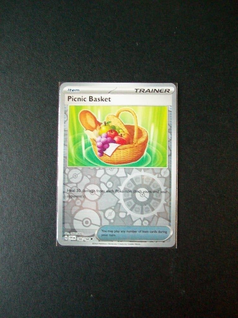 3063. Nieuwe Pokemon Kaart holofoil PICNIC BASKET (184/198), Verzenden, Nieuw, Losse kaart, Foil