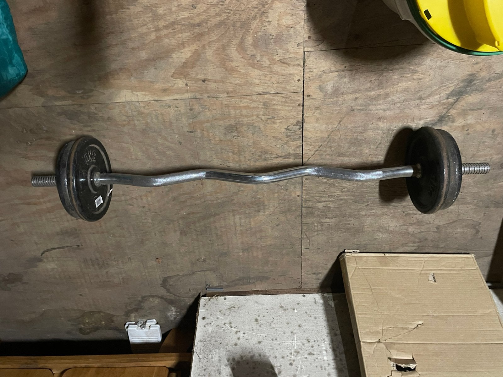 Ez bar met 20 kg gewicht en halterset, Sport en Fitness, Ophalen, Zo goed als nieuw, Halterset