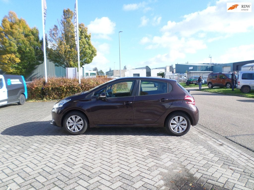 Peugeot 208 1.2 VTi Active, Auto's, Voorwielaandrijving, Euro 5, Gebruikt, 31 €/maand