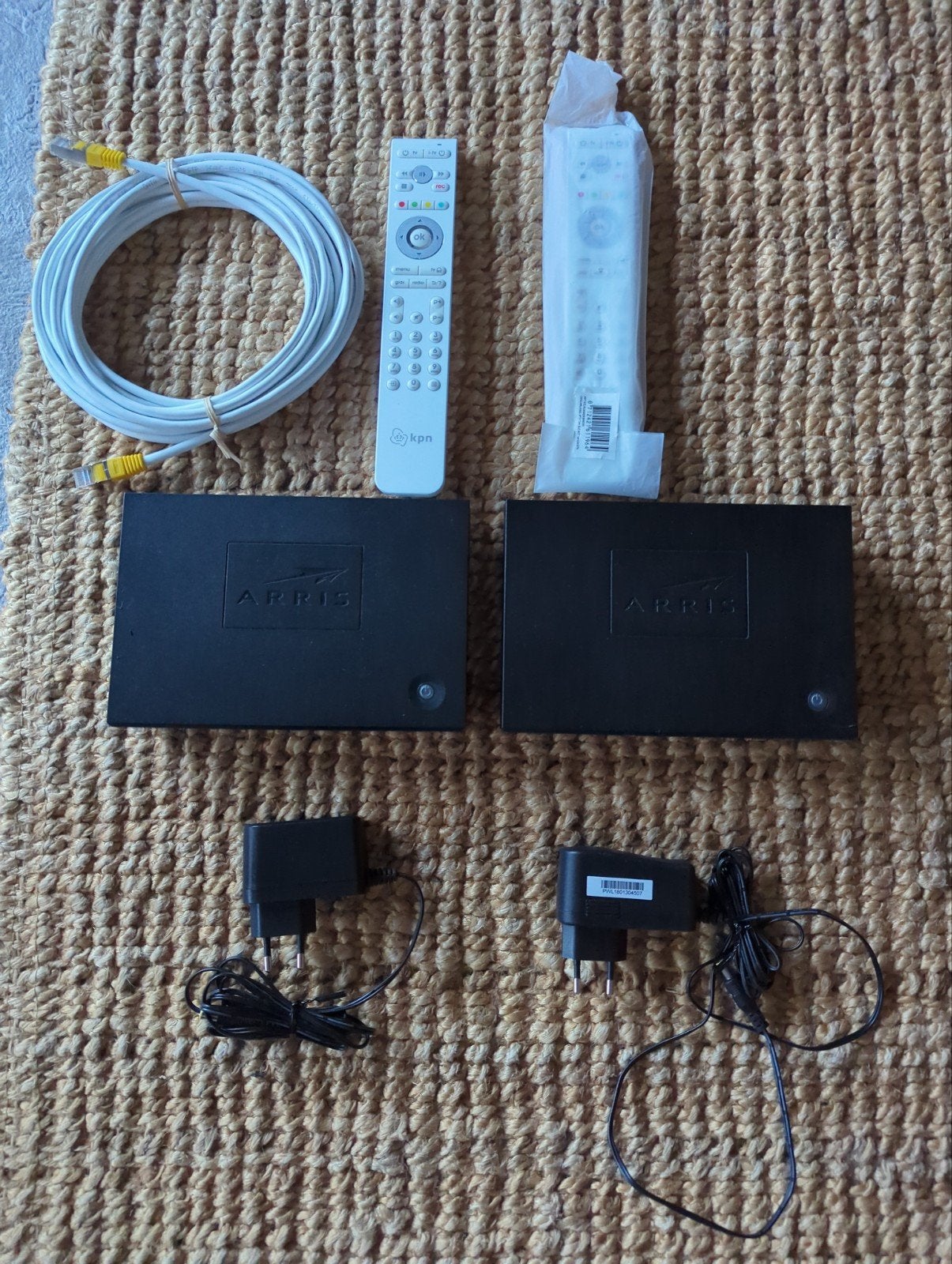 KPN Arris VIP2952 V2 Decoders met afstandsbedieningen, Audio, Tv en Foto, Ophalen of Verzenden, Zo goed als nieuw, Decoder