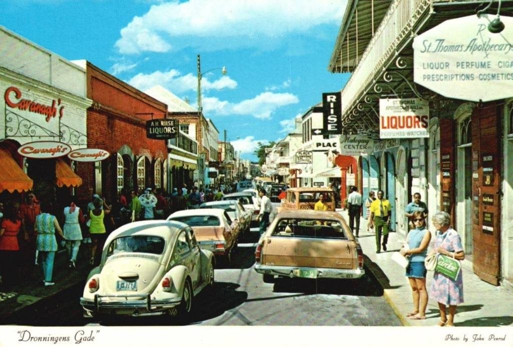 St. Thomas Virgin Island -Main Street met o.a VW kever-Ford, Ophalen, 1940 tot 1960, Ongelopen, Buiten Europa