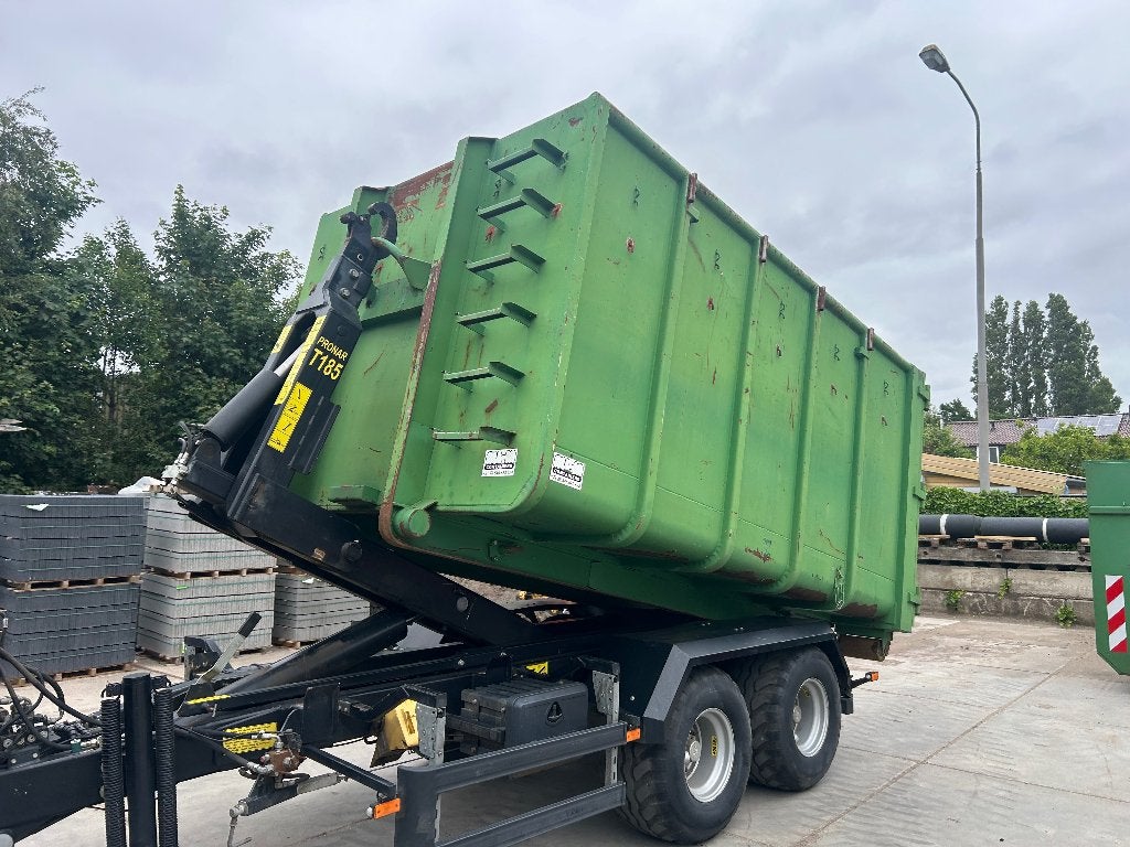 Haakarm container, Ophalen