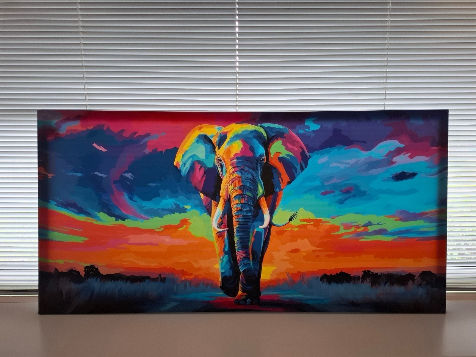 Nieuwe, mooi kleurig schilderij van een olifant, canvas, Ophalen of Verzenden