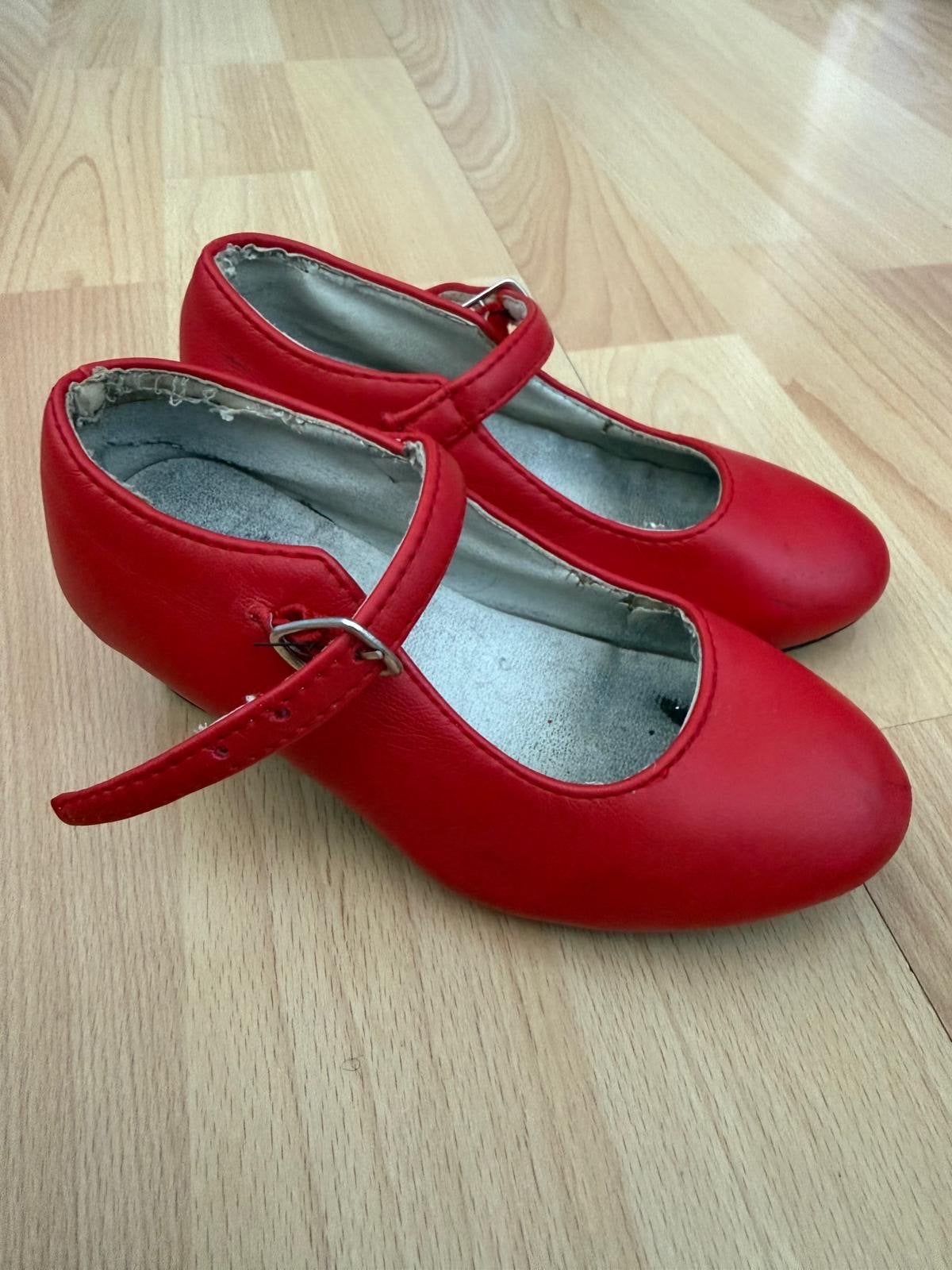 Rode dansschoenen met bandje, Ophalen of Verzenden, Zo goed als nieuw, Rood, Dansschoenen