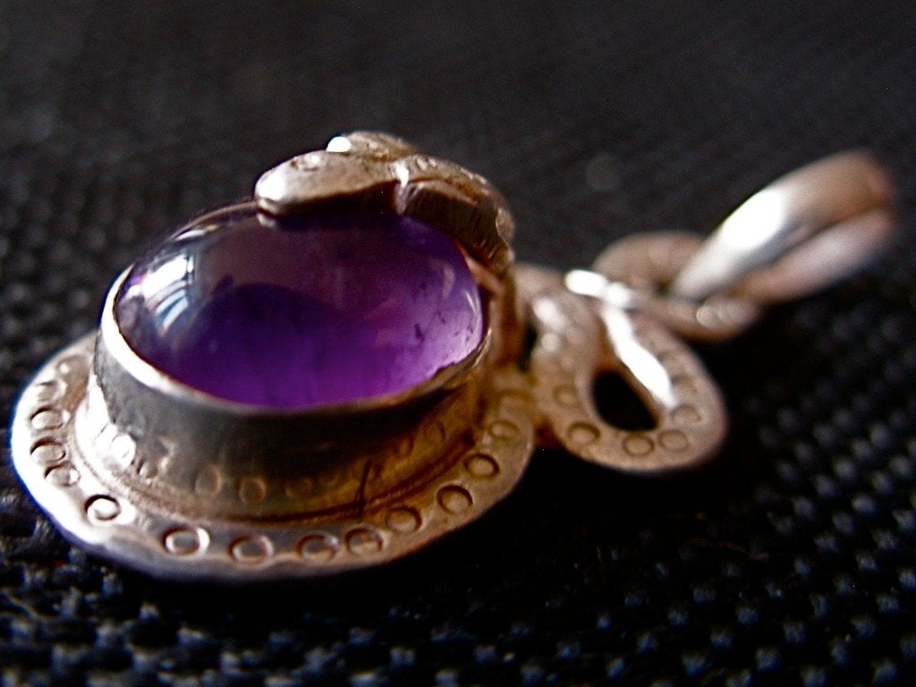Zilveren 925 zilver kettinghanger gekronkelde slang amethist, Sieraden, Tassen en Uiterlijk, Kettinghangers, Verzenden, Paars