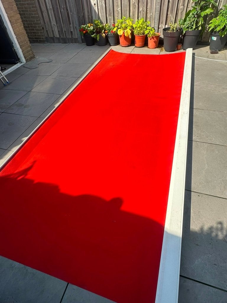 Elektrische zonnescherm PERFECTE STAAT (rood), Tuin en Terras, Zonneschermen, Elektrisch, Ophalen of Verzenden, Zo goed als nieuw