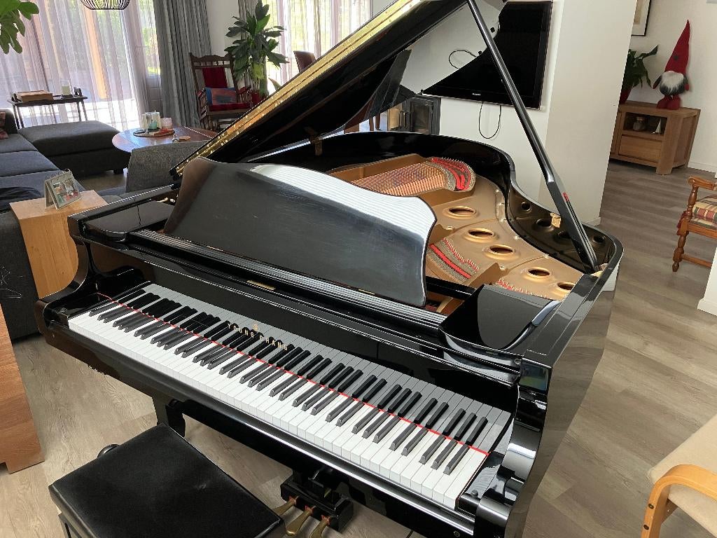 vleugel, Muziek en Instrumenten, Piano's, Ophalen, Zwart, Zo goed als nieuw, Hoogglans