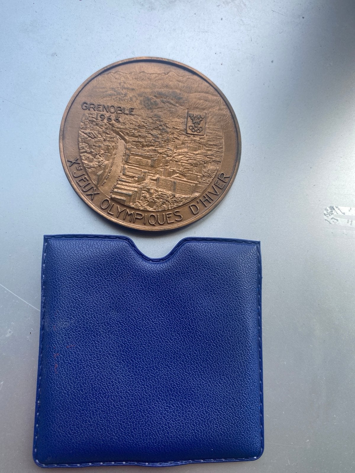 Olympische Spelen Grenoble 1968 Herdenkingsmedaille, Postzegels en Munten, Penningen en Medailles, Ophalen of Verzenden, Brons