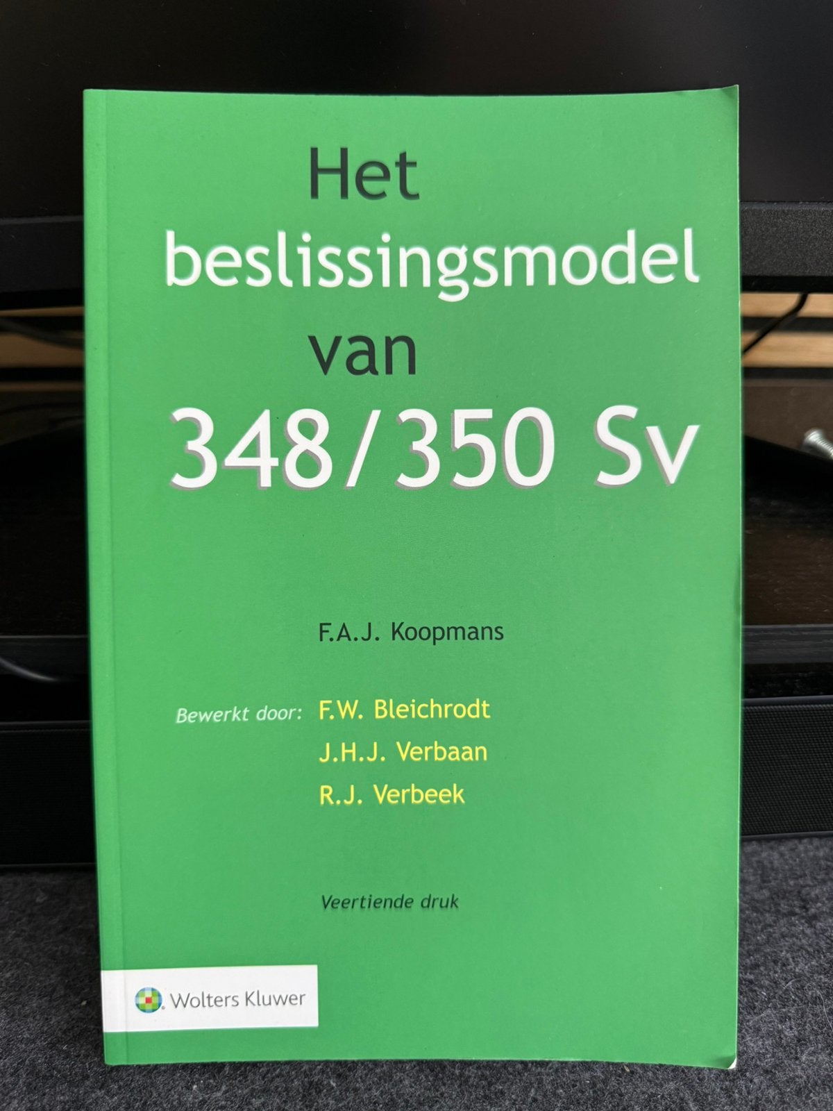 Het beslissingsmodel van 348/350 Sv, Ophalen of Verzenden, Beta, Zo goed als nieuw, WO
