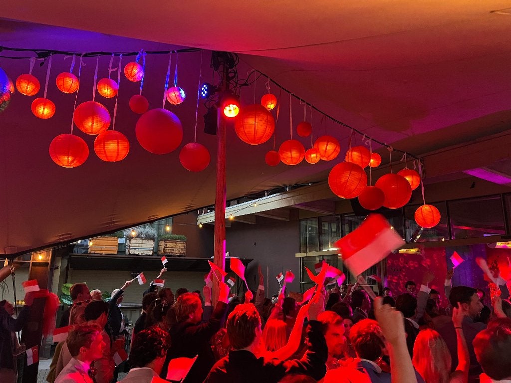 Rode lampionnen huwelijk, Hobby en Vrije tijd, Feestartikelen, Ophalen, Gebruikt, Versiering, Geboorte of Huwelijk