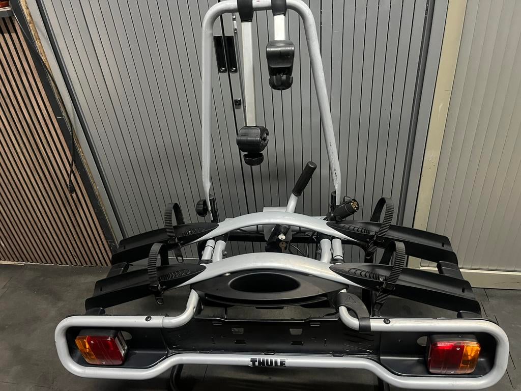 Thule 945, Ophalen, Gebruikt, Brede banden, 2 fietsen