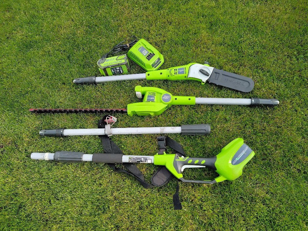 Green Works accu heggenschaar inclusief kettingzaag, Ophalen, Gebruikt, Accu, Overige merken