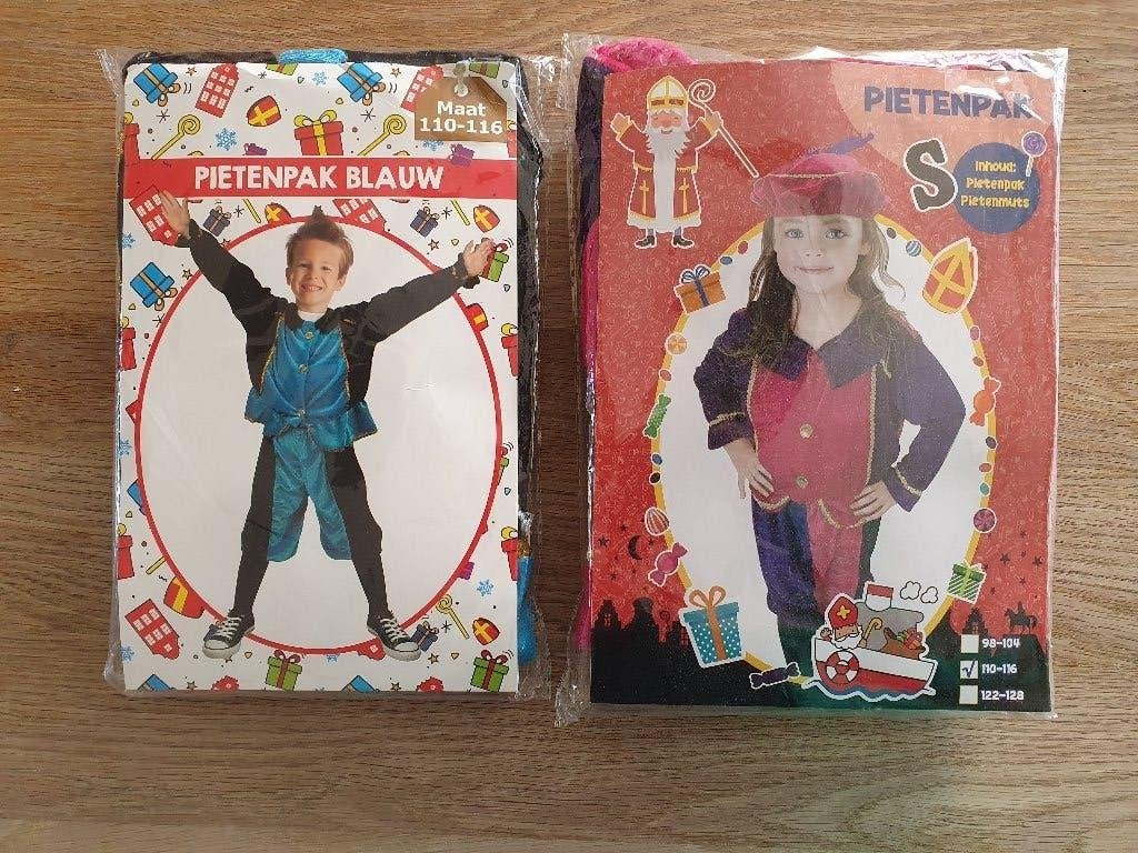 2 Pieten pakken mt 110-116, Diversen, Sinterklaas, Ophalen of Verzenden, Gebruikt