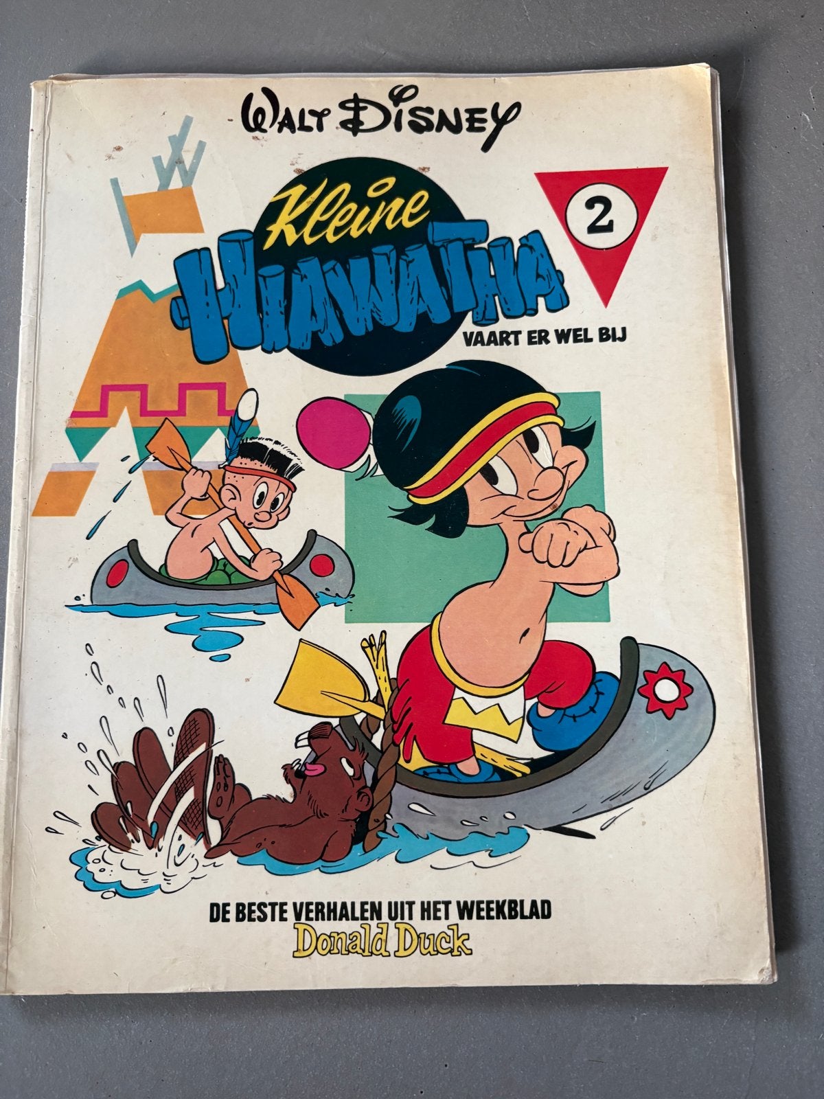 Walt Disney - Kleine Hiawatha 2 - Vaart er wel bij, Eén stripboek, Ophalen of Verzenden, Gelezen