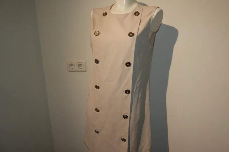 Elisabetta Franchi licht roze jurk sier lijst knopen logoI44, Kleding | Dames, Maat 38/40 (M), Overige kleuren, Gedragen, Boven de knie