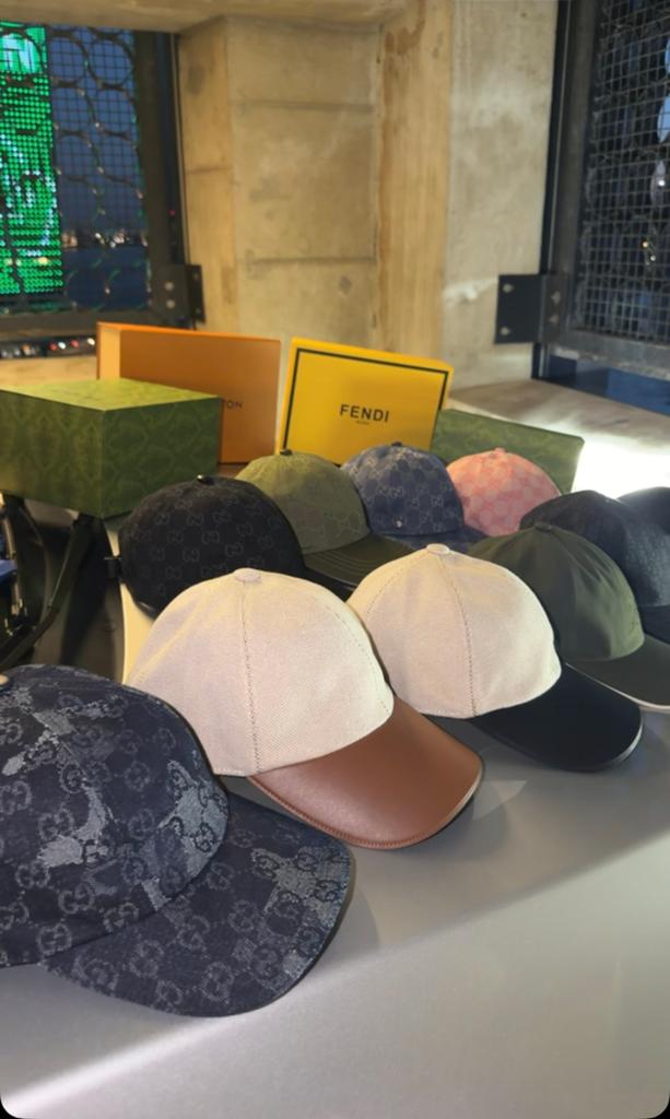 Lv Prada Gucci Hermes… Petten, 33 - 40 uur, Overige niveaus, Starter, Overige vormen