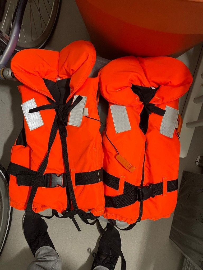 2 zwemvesten, Ophalen, Zo goed als nieuw, Kind, Reddingsvest of Zwemvest