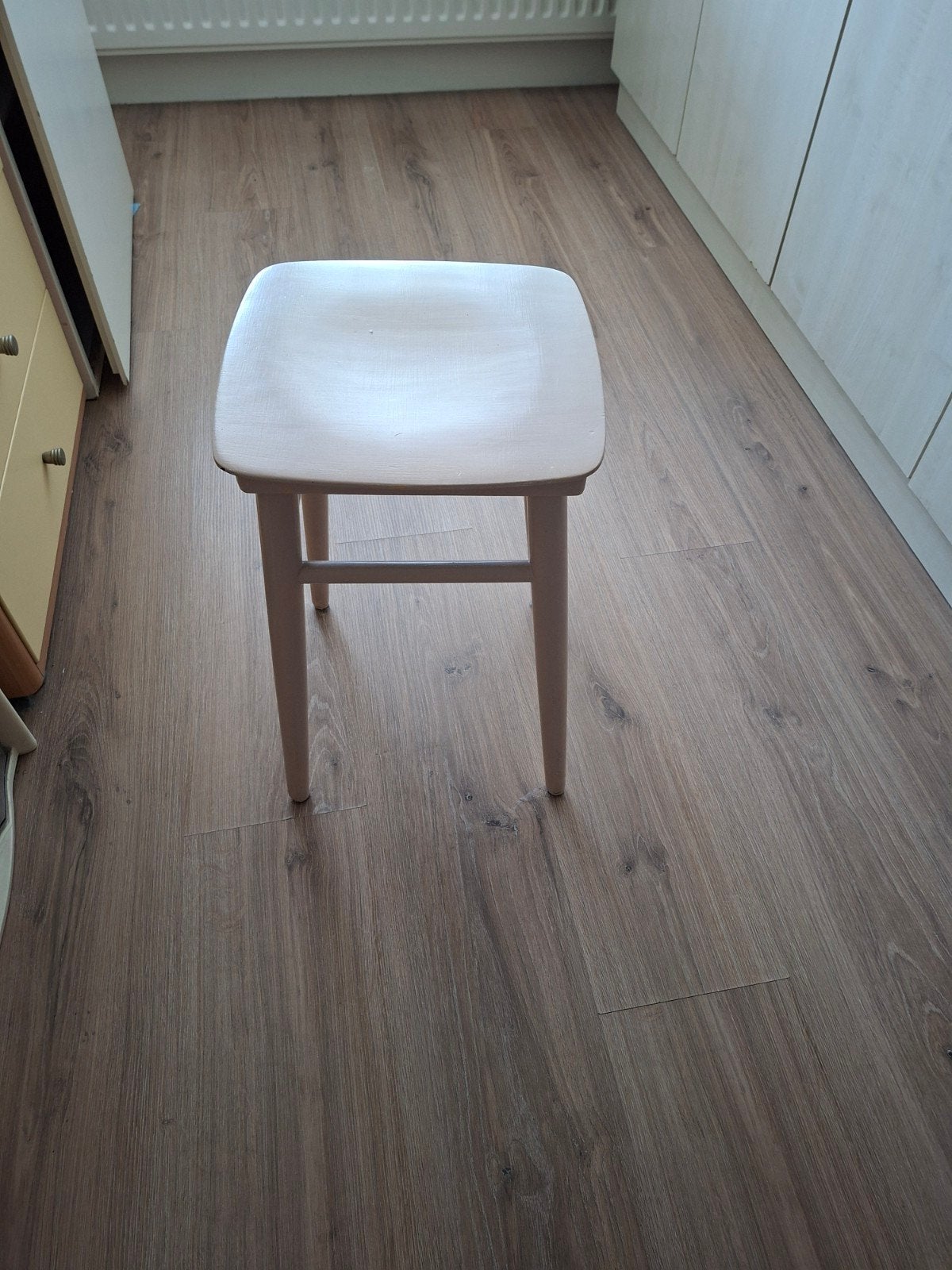 GRATIS AFHALEN, houten kruk, 1 kruk, Ophalen, 60 tot 90 cm