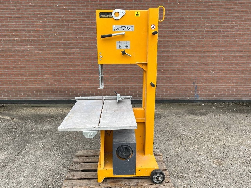 Gebruikte lintzaag Cedima CBAS-500, Cedima GmBh, Info@cedima.com, Siedemeierkamp 5
29227  celle, DE
