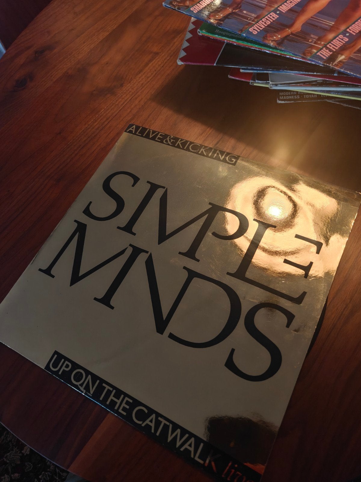Simple Minds - Alive & Kicking / Up On The Catwalk (Live), Gebruikt, Pop, Ophalen of Verzenden, EP