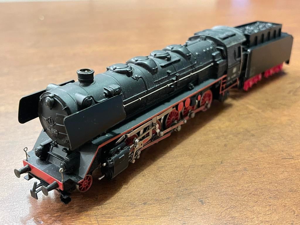 * COLLECTORS ITEM * Märklin 3047 + ROOKGARNITUUR *, Wisselstroom, Locomotief, Ophalen of Verzenden, Zo goed als nieuw