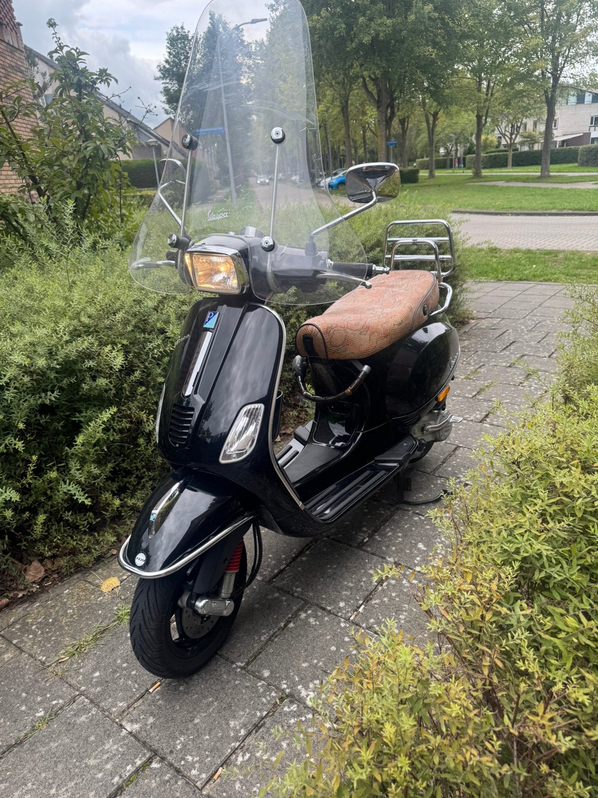 Vespa S 50 4T Full option (snorscooter), Fietsen en Brommers, Ophalen, Zo goed als nieuw, Benzine, Vespa