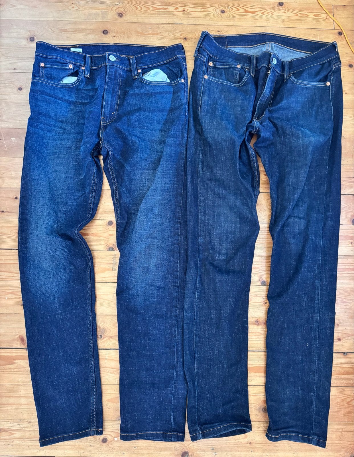 Twee Levi's Jeans W32/W33 - Blauw - Zo goed als nieuw, Ophalen of Verzenden, Zo goed als nieuw, Blauw, W32 (confectie 46) of kleiner