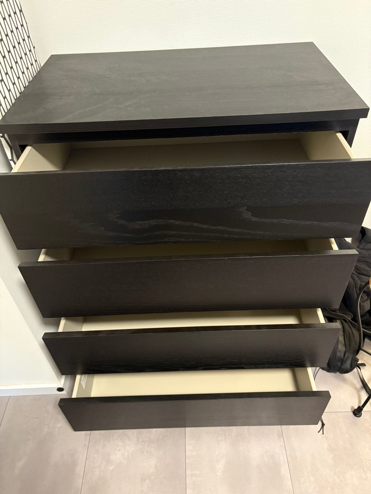 Malm ikea kast, Zo goed als nieuw, 3 of 4 laden, Minder dan 100 cm, 25 tot 50 cm