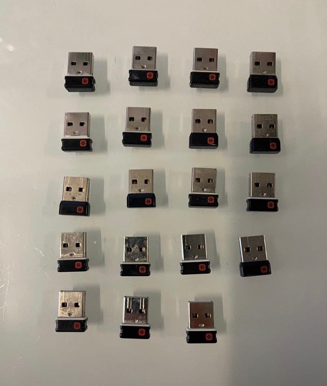 Universele USB-ontvanger voor draadloze muizen, Computers en Software, Ophalen, Zo goed als nieuw, Draadloos, Overige typen